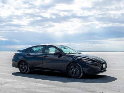 Example of a sedan car for rent in Costa Rica at CBX Rent A Car